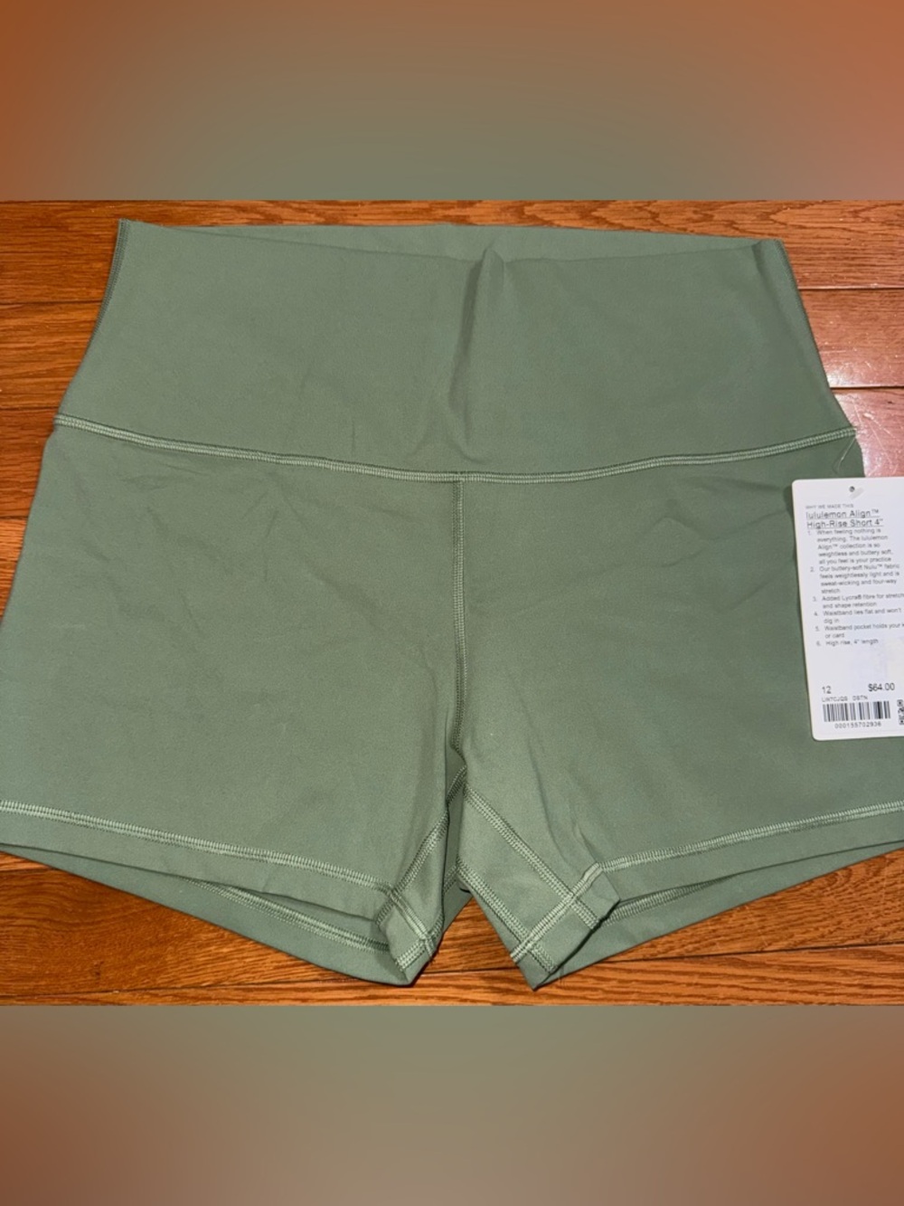 NWT lululemon athletica High-Rise Olive Green Workout Shorts - Picture 4 of 4